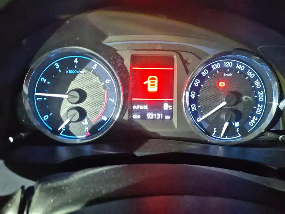 Corolla 2014 1.6L Manual GL-i купить на сайте DeffCars