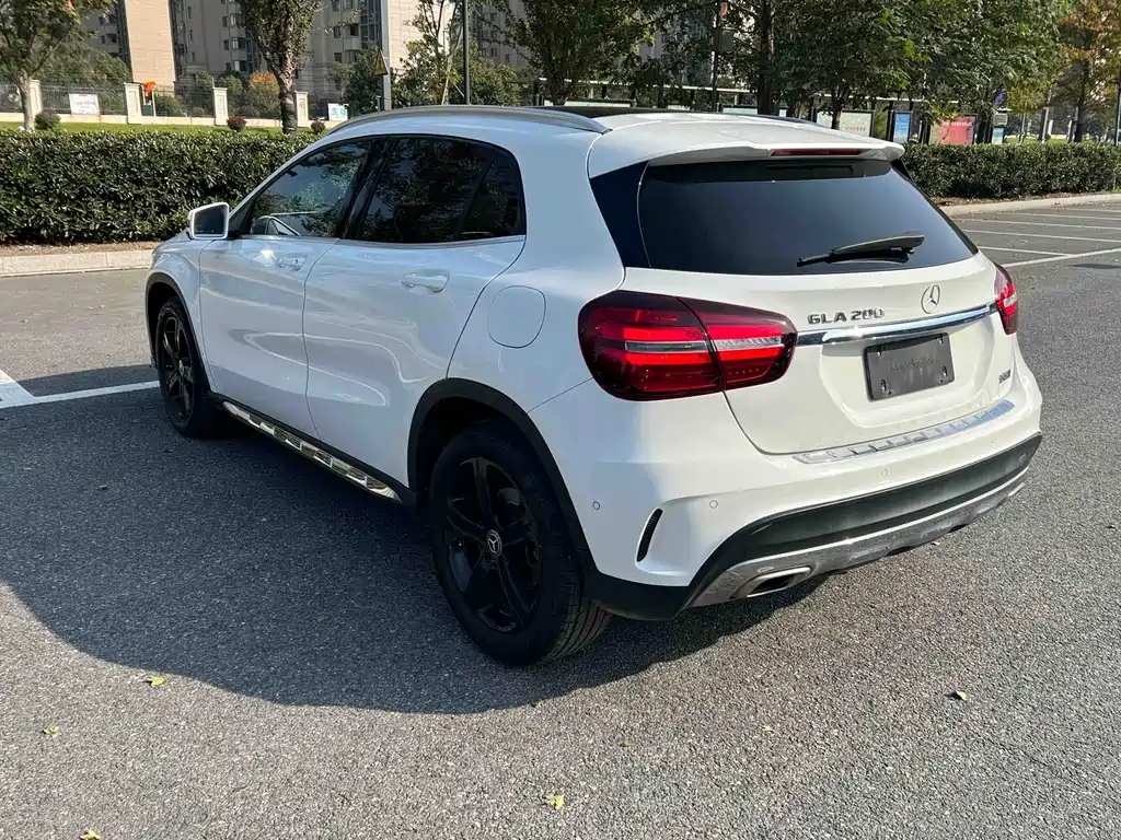 Mercedes-Benz GLA 2019 GLA 200 Fashion Model купить на сайте DeffCars