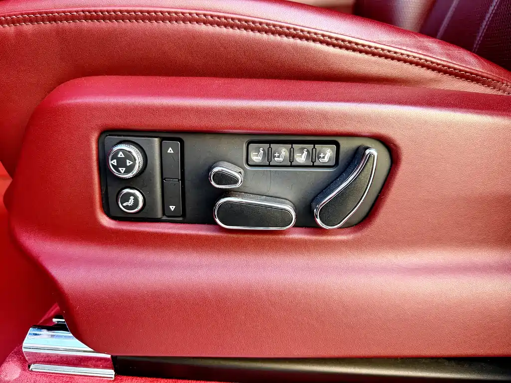 Bentayga 2021 4.0T V8 купить на сайте DeffCars
