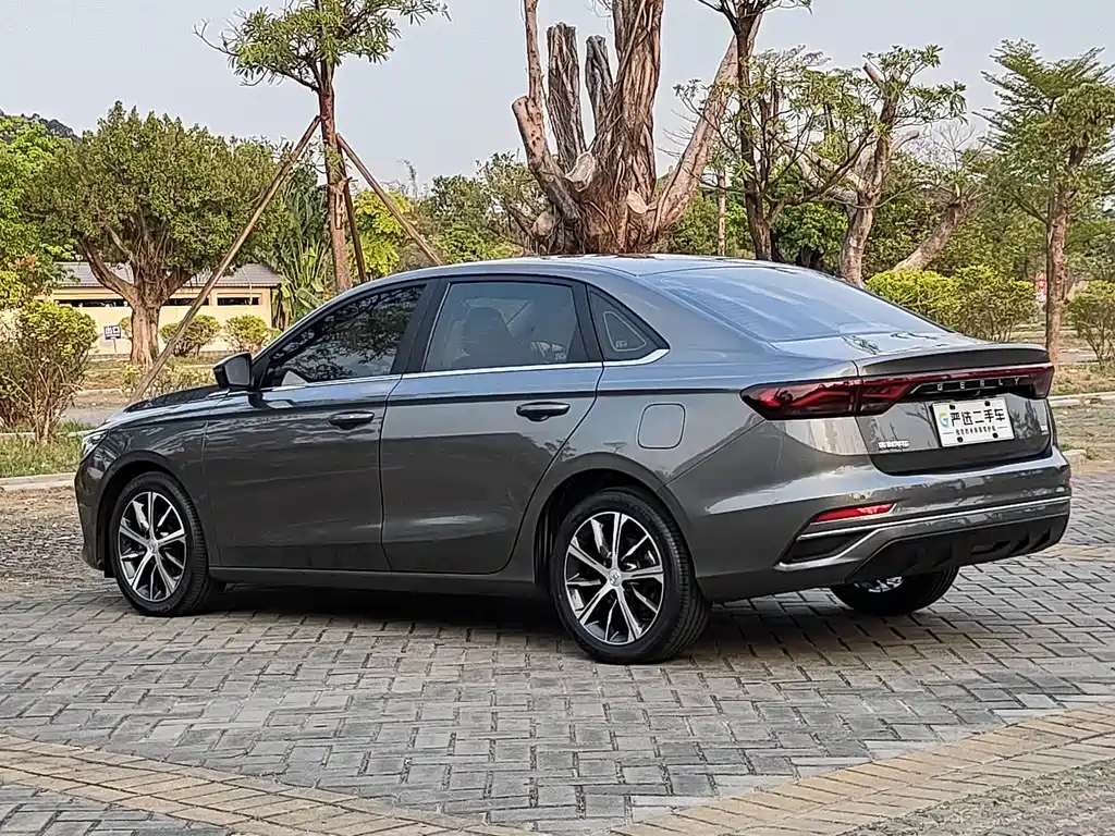 Emgrand 2022 4th generation 1.5L CVT flagship model купить на сайте DeffCars