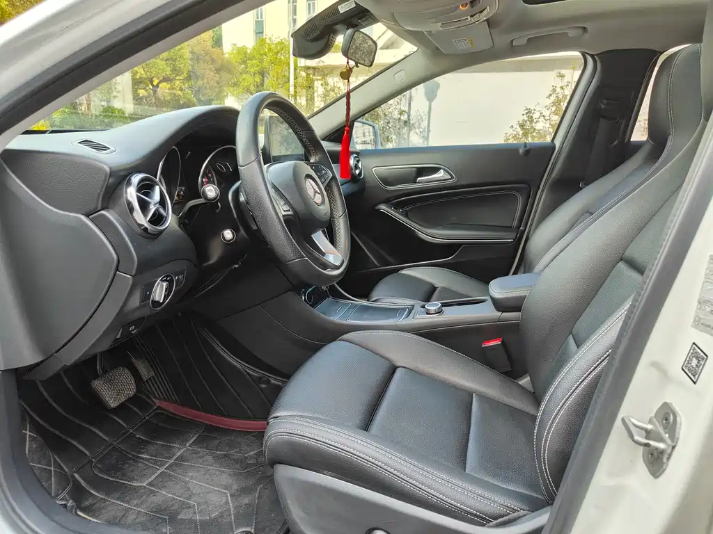 Mercedes-Benz GLA 2018 GLA 200 Dynamic купить на сайте DeffCars