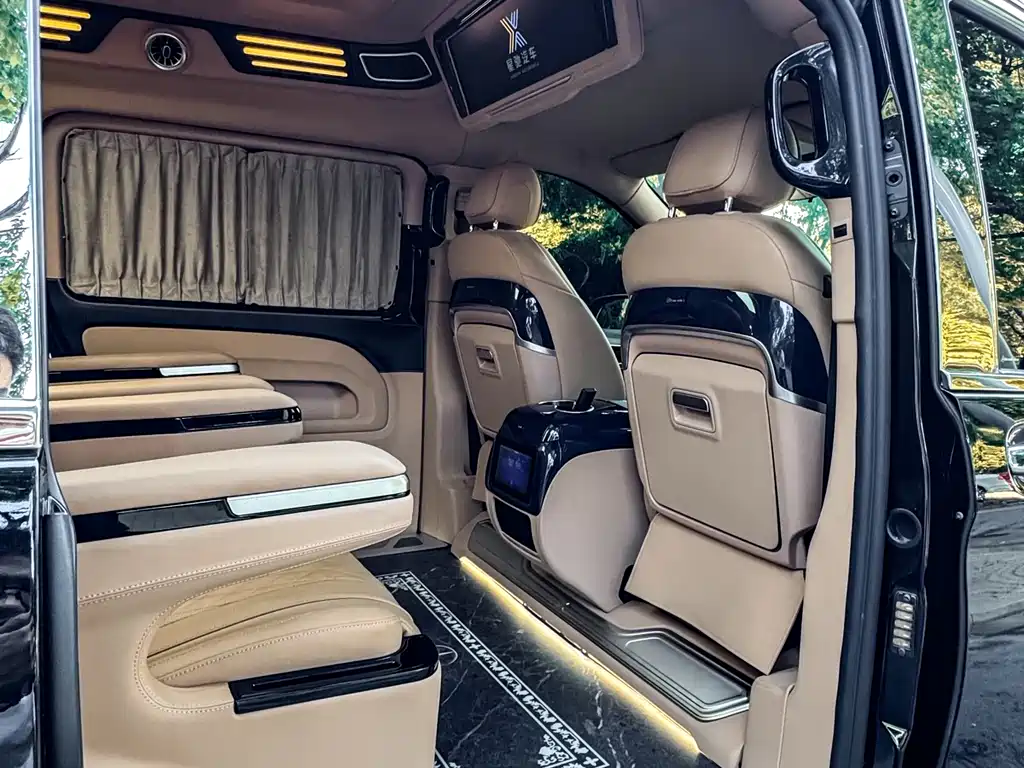Vito 2023 2.0T Business Edition 7 seats купить на сайте DeffCars
