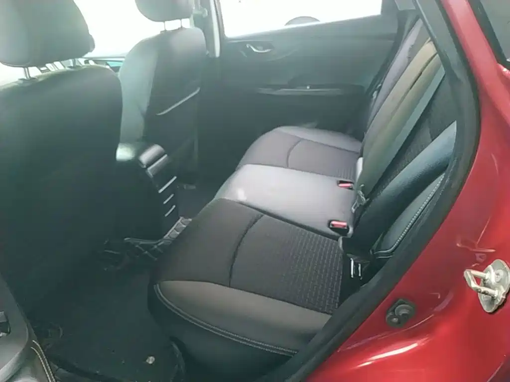 Tiida 2016 1.6L CVT Smart Travel Edition купить на сайте DeffCars