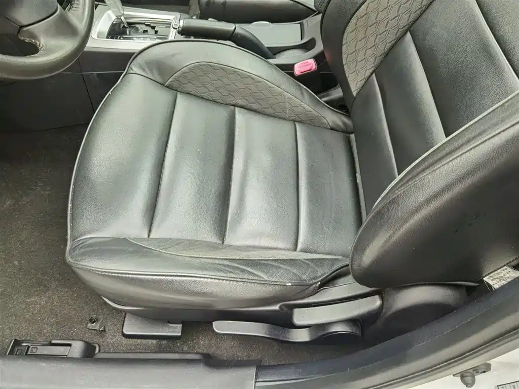 Yishen 2015 1.8L CVT Premium Edition National V купить на сайте DeffCars