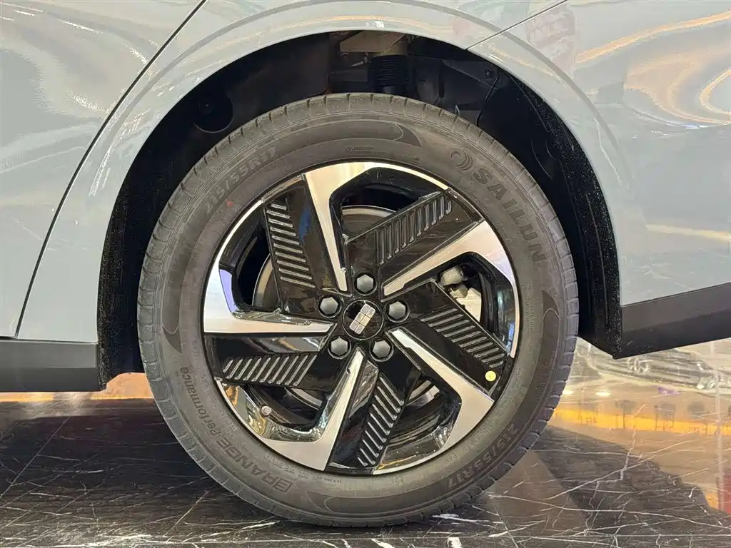 Galaxy L6 2025 EM-i 140km Discovery+ Edition купить на сайте DeffCars