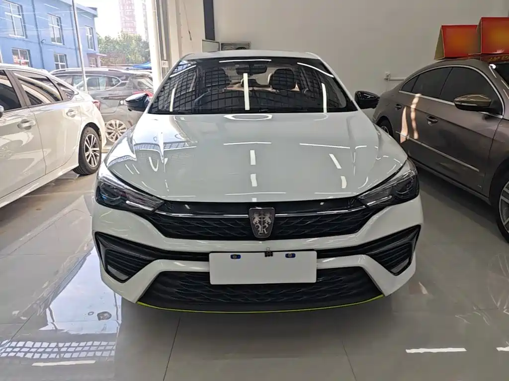 Roewe i5 2021 facelift 1.5L CVT diamond version купить на сайте DeffCars