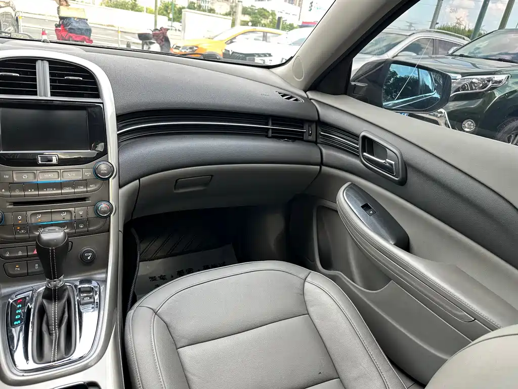 Malibu 2014 2.4L automatic luxury version купить на сайте DeffCars