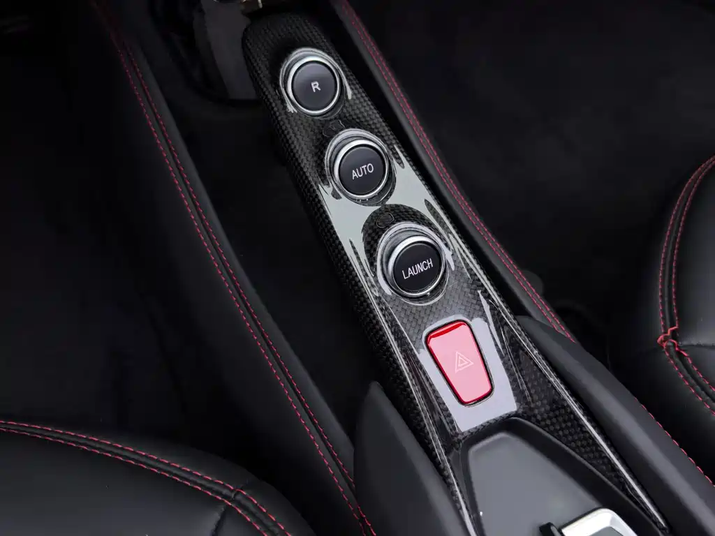 Ferrari F8 2020 Spider 3.9T V8 купить на сайте DeffCars