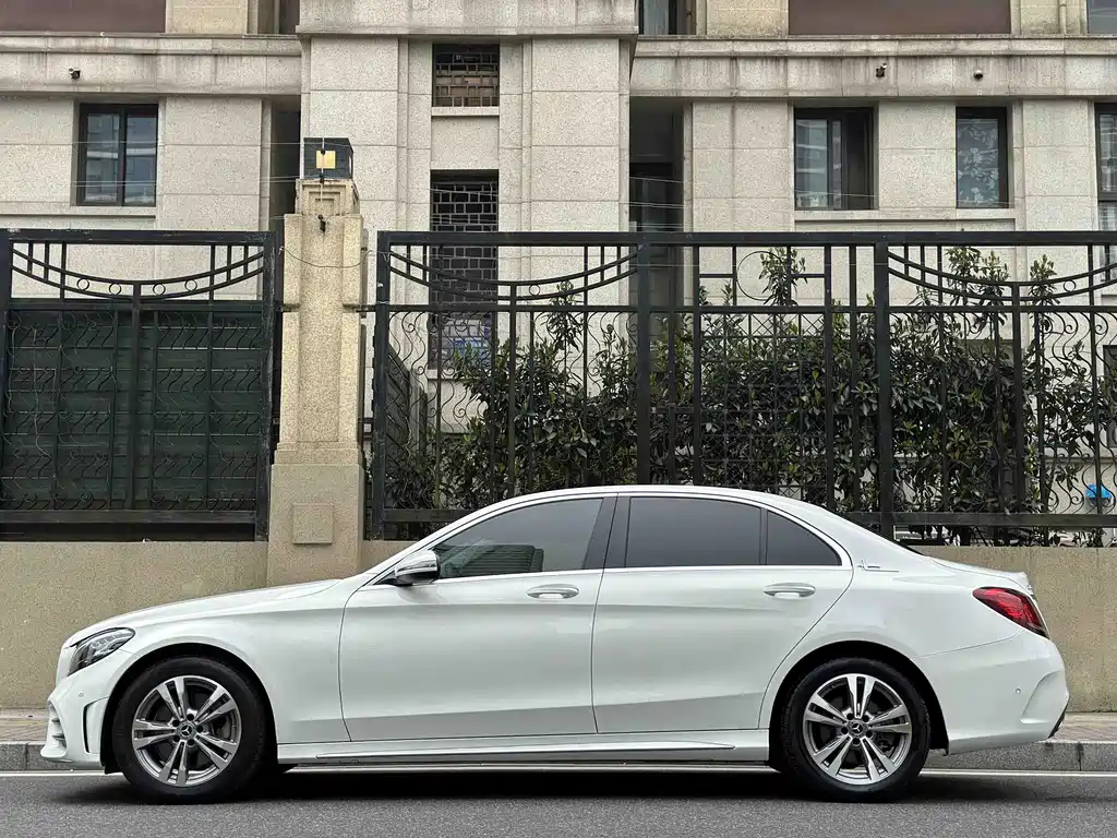 Mercedes-Benz C-Class 2020 C 200 L Fashionable Sports Edition купить на сайте DeffCars