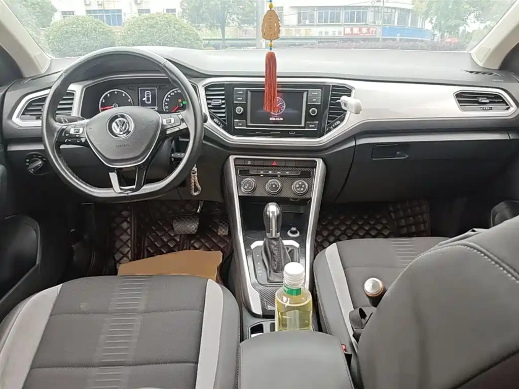 T-ROC 2020 280TSI DSG two-wheel drive elite model купить на сайте DeffCars