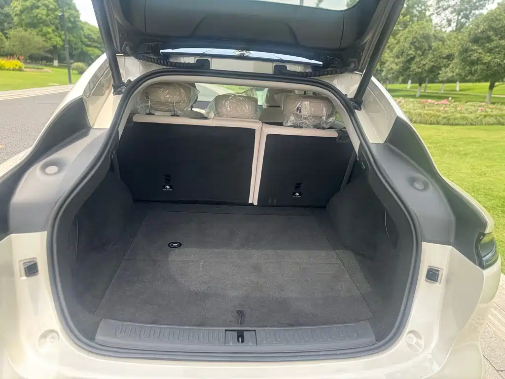 Zhiji LS6 2023 Max Standard Edition купить на сайте DeffCars