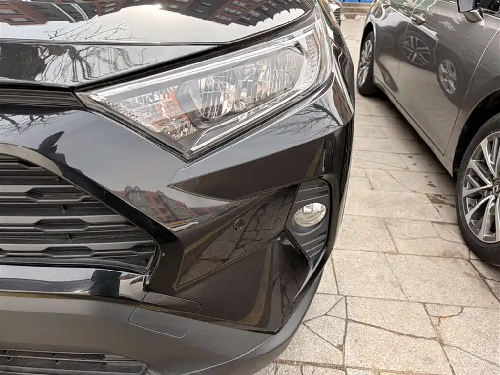 RAV4 Rongfang 2022 2.0L CVT two-wheel drive urban version купить на сайте DeffCars