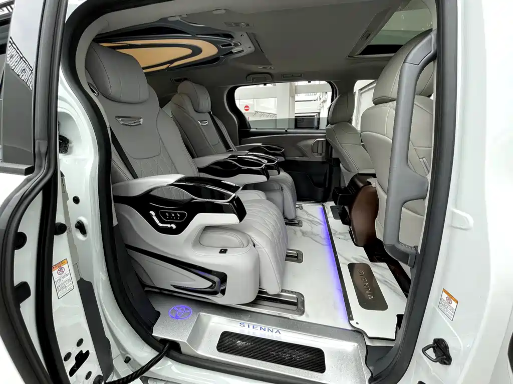 SIENNA 2021 2.5L Hybrid Comfort Edition купить на сайте DeffCars