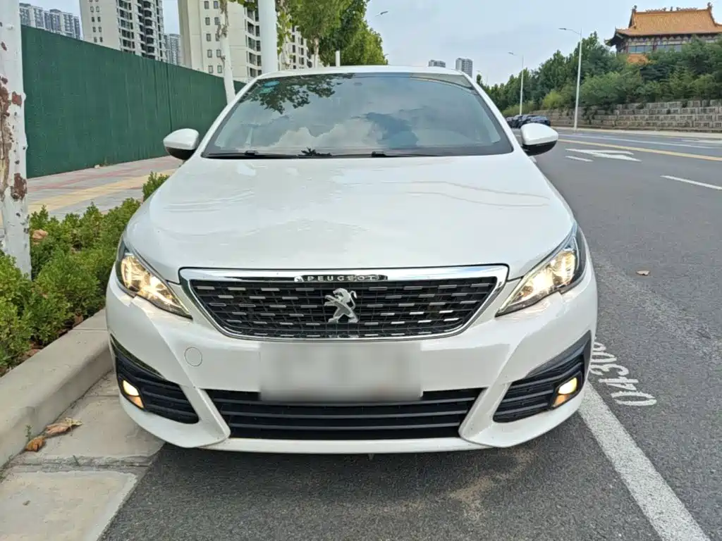 Peugeot 308 2019 1.6L Automatic Deluxe Edition National V купить на сайте DeffCars