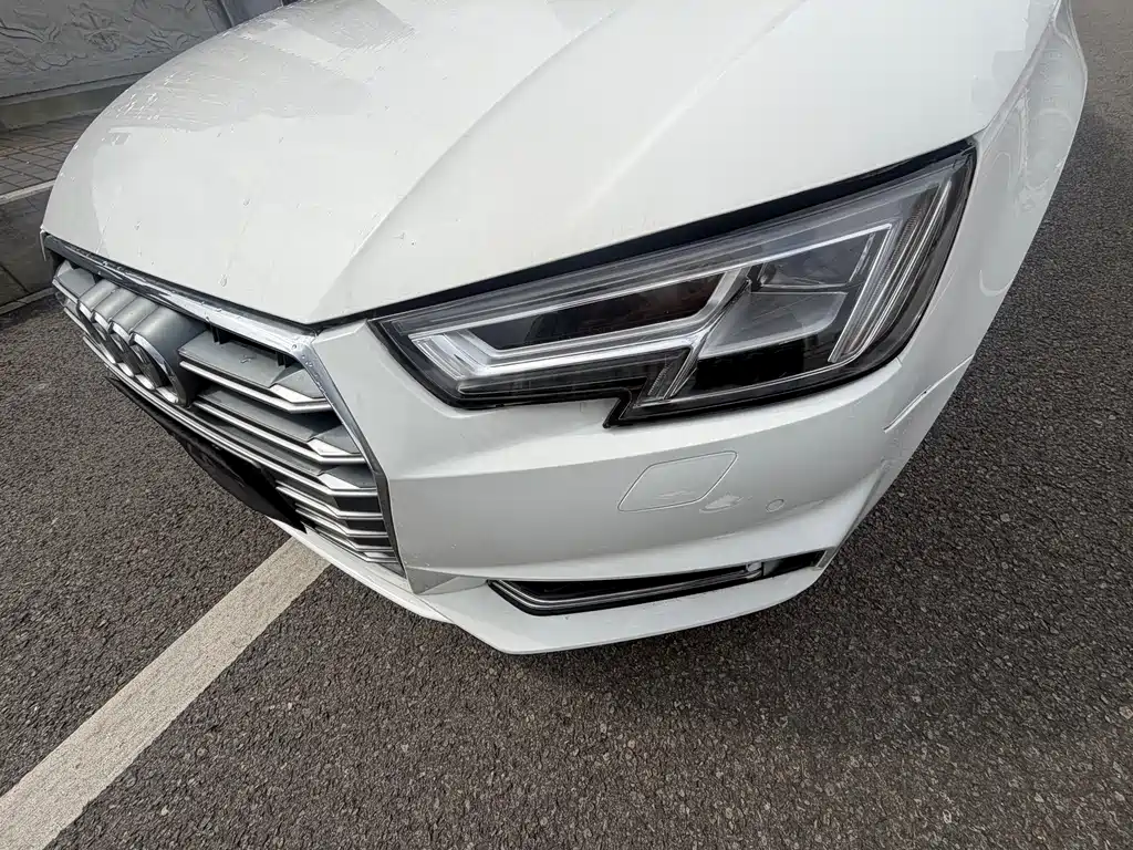 Audi A4L 2017 40 TFSI Fashion купить на сайте DeffCars