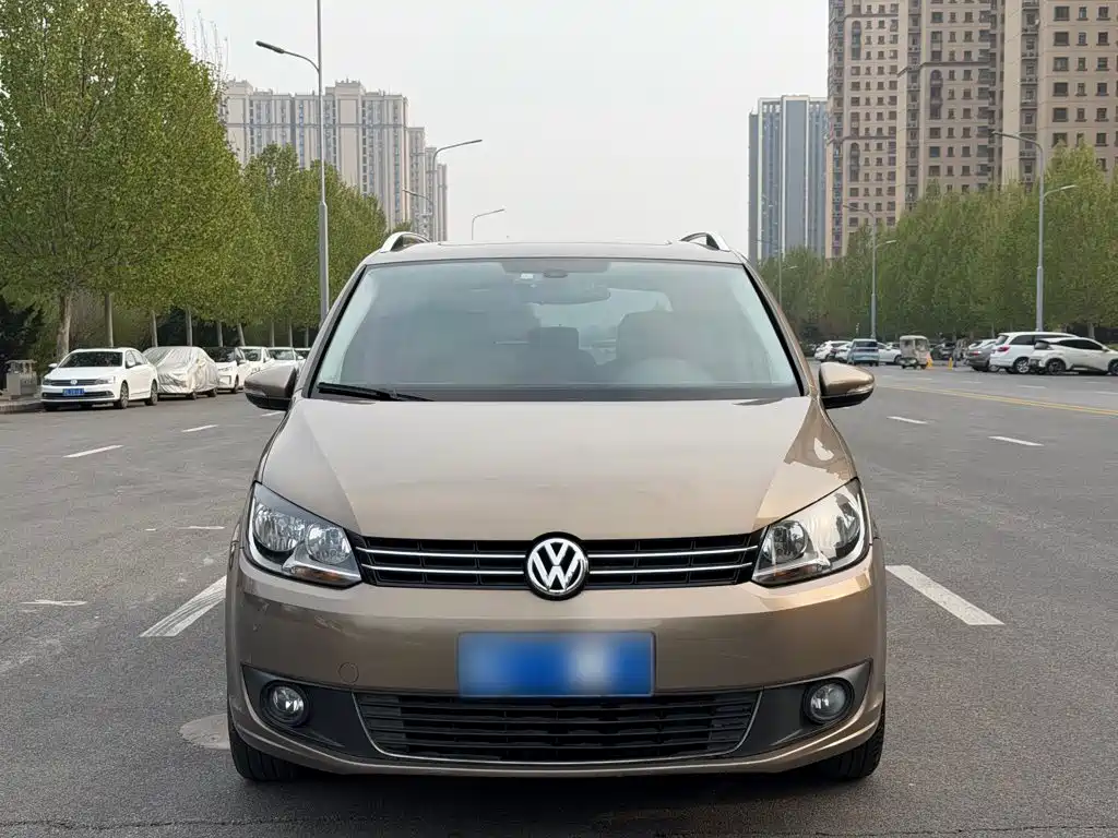Touran 2015 1.4T DSG comfort version 5 seats купить на сайте DeffCars