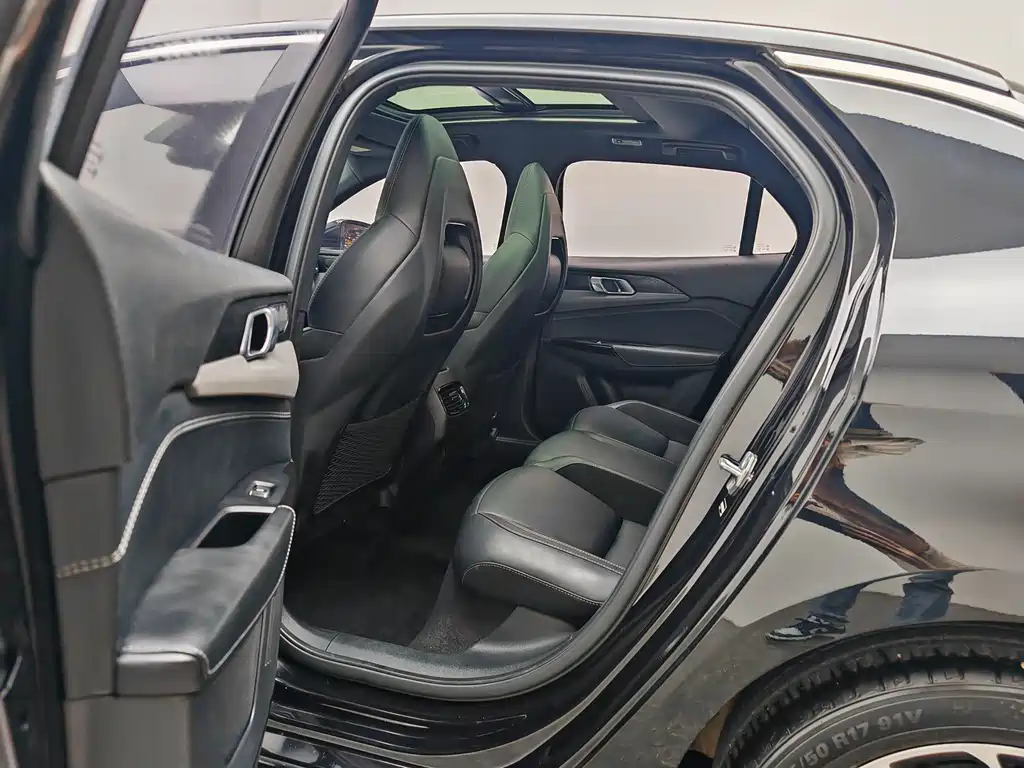 Lynk & Co 03 2022 2.0TD DCT Plus купить на сайте DeffCars