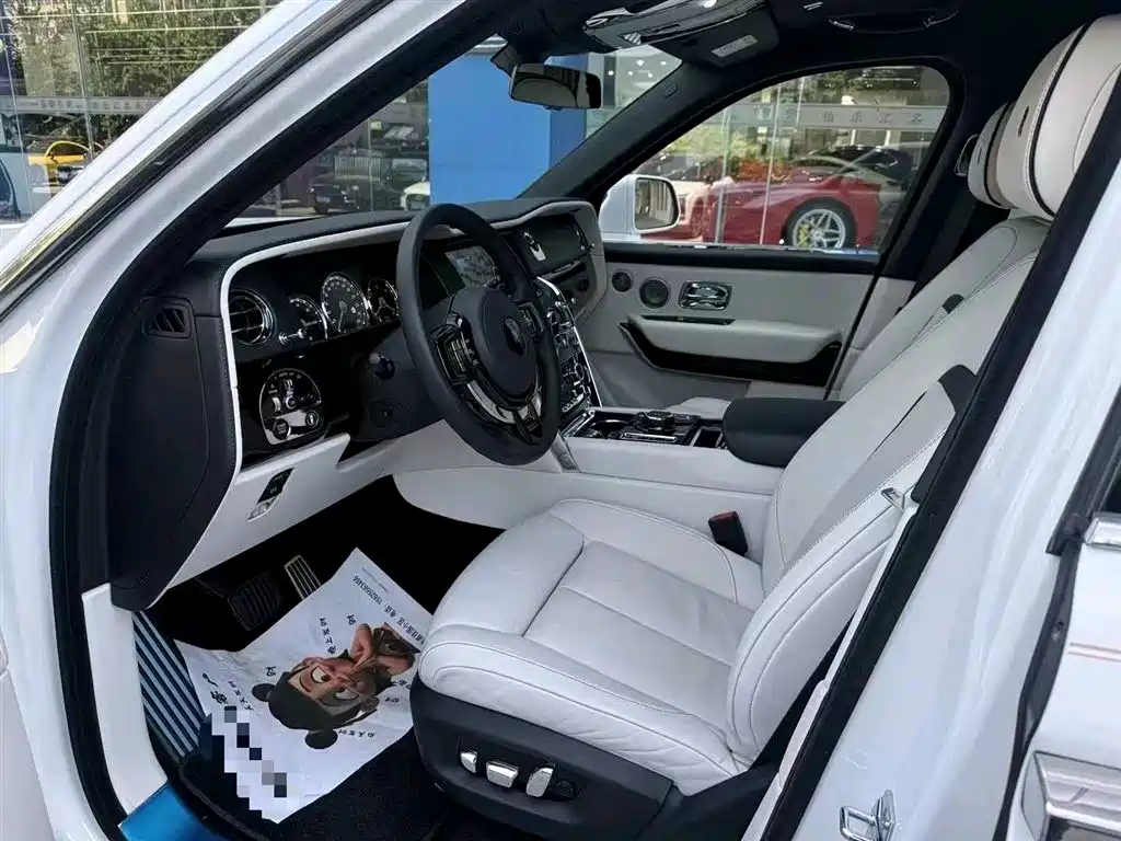 Cullinan 2018 four-seat version купить на сайте DeffCars