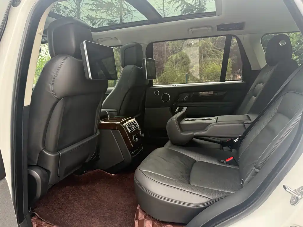 Range Rover 2021 3.0 L6 Legendary Extended Classic Edition купить на сайте DeffCars