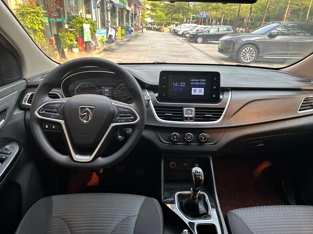 Baojun 730 2021 1.5L manual fashion 7 seats купить на сайте DeffCars