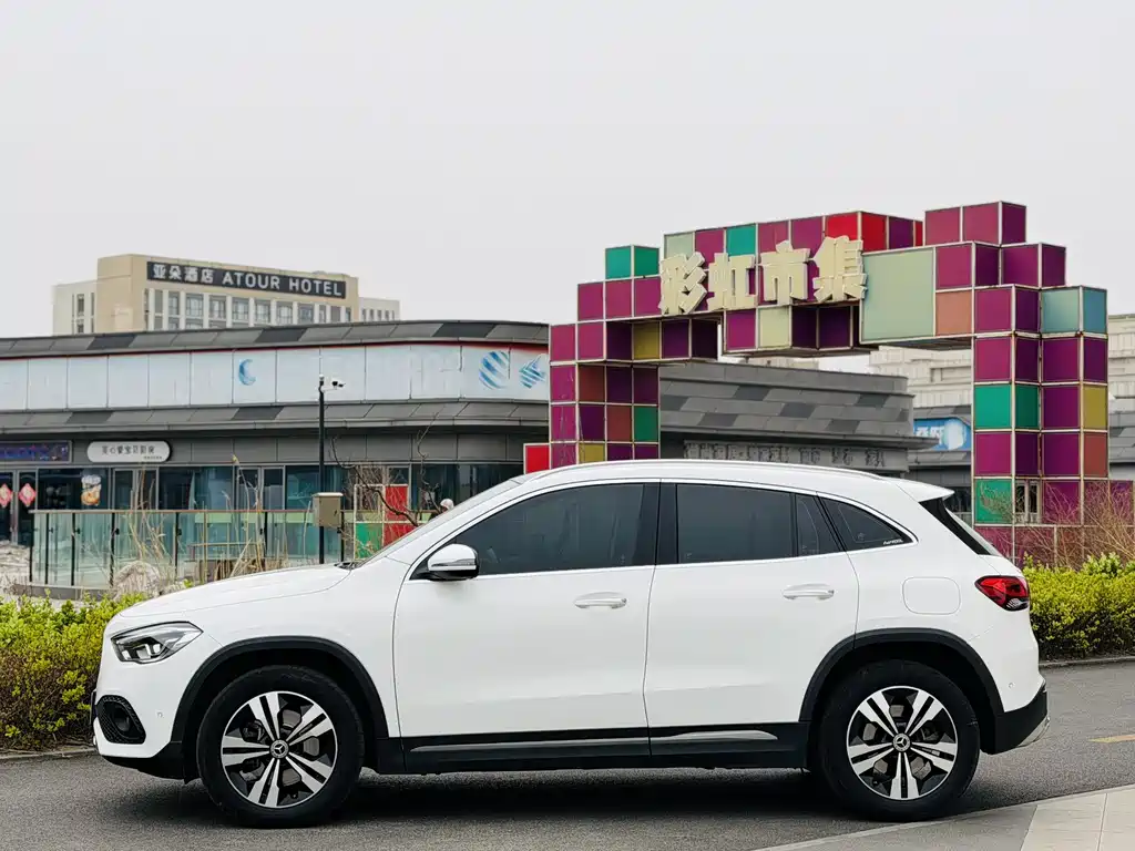 Mercedes-Benz GLA 2022 GLA 220 купить на сайте DeffCars