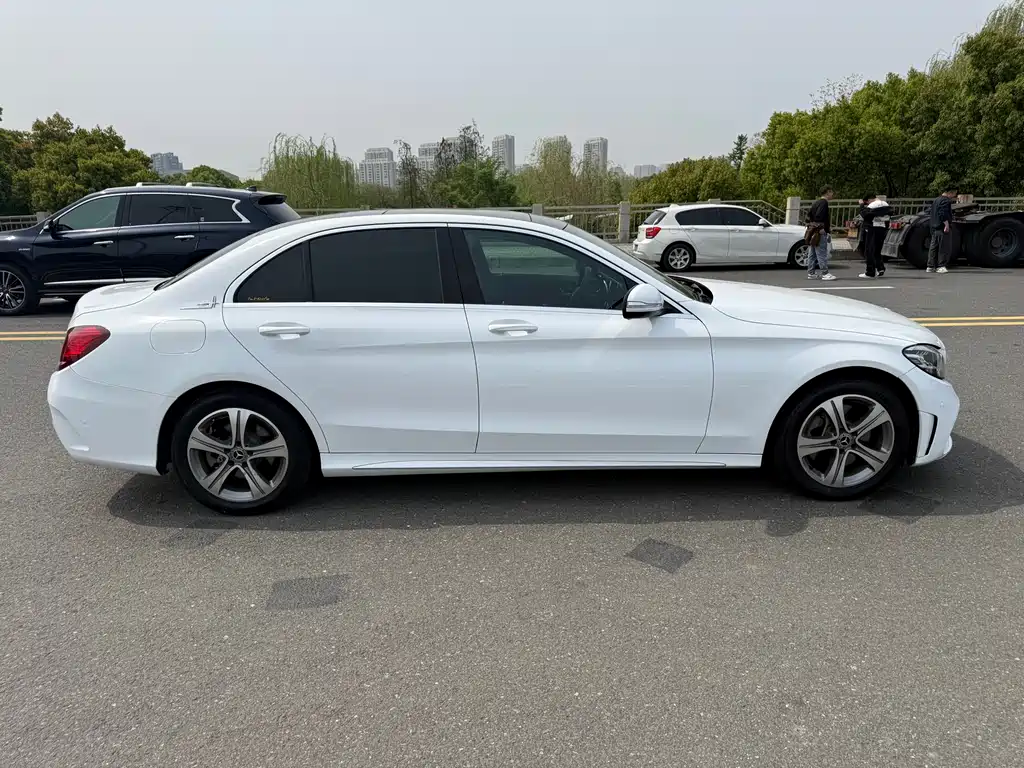 Mercedes-Benz C-Class 2019 C 260 L Sports Edition купить на сайте DeffCars