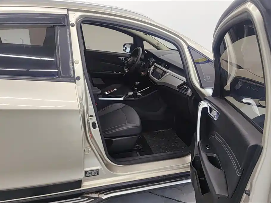 Vision X3 2020 1.5L Manual Elite купить на сайте DeffCars
