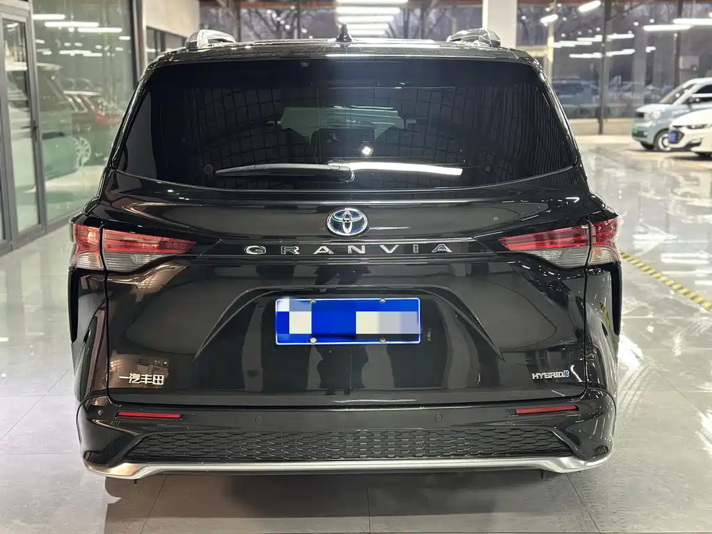Grevia 2023 2.5L Hybrid Premium PLUS Edition купить на сайте DeffCars