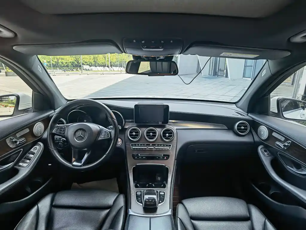 Mercedes-Benz GLC 2019 GLC 300 L 4MATIC Dynamic купить на сайте DeffCars
