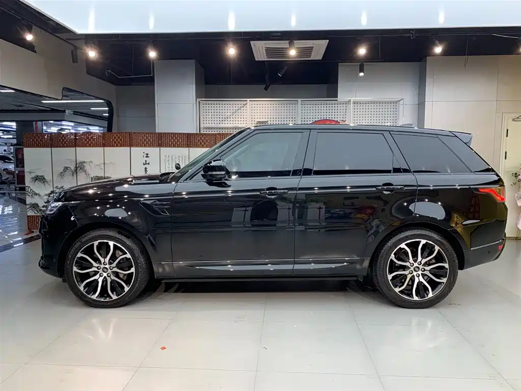 Range Rover Sport 2021 3.0 L6 Black Edition купить на сайте DeffCars