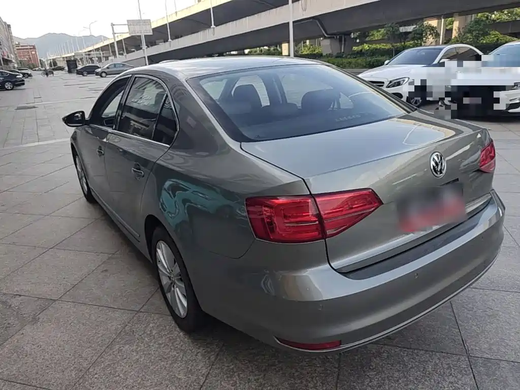 Sagitar 2015 1.6L automatic comfort model купить на сайте DeffCars
