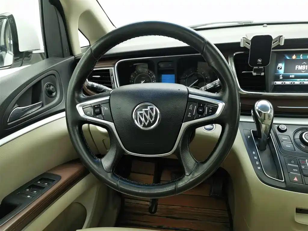 Buick GL8 2017 25S luxury model National V купить на сайте DeffCars