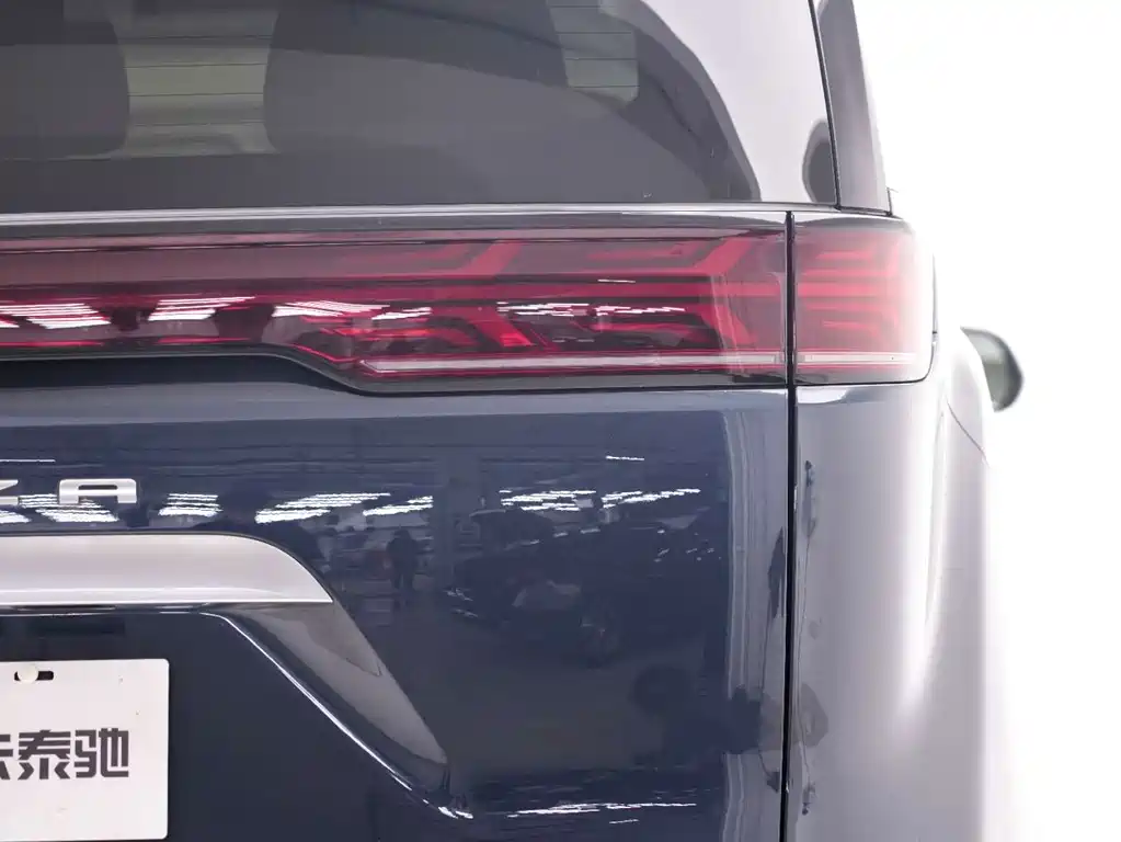 Denza D9 2022 DM-i 970 four-wheel drive flagship model купить на сайте DeffCars