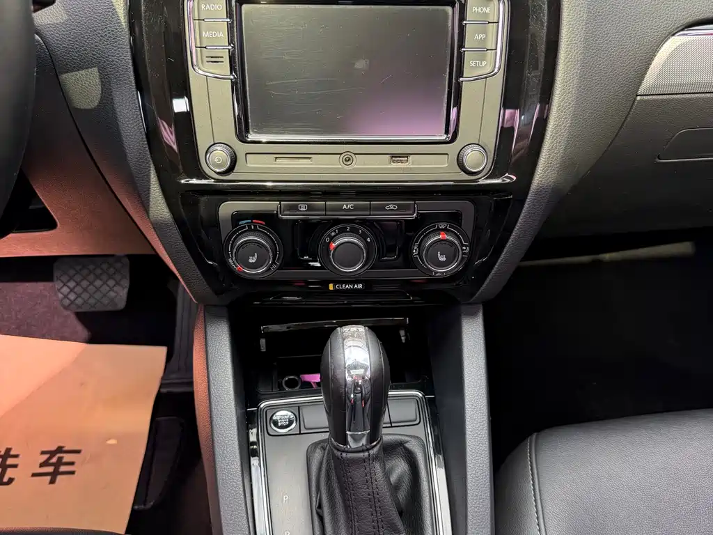 Sagitar 2017 180TSI Automatic Premium Edition купить на сайте DeffCars