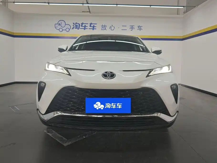 Vesa 2023 2.0L CVT two-wheel drive premium version купить на сайте DeffCars