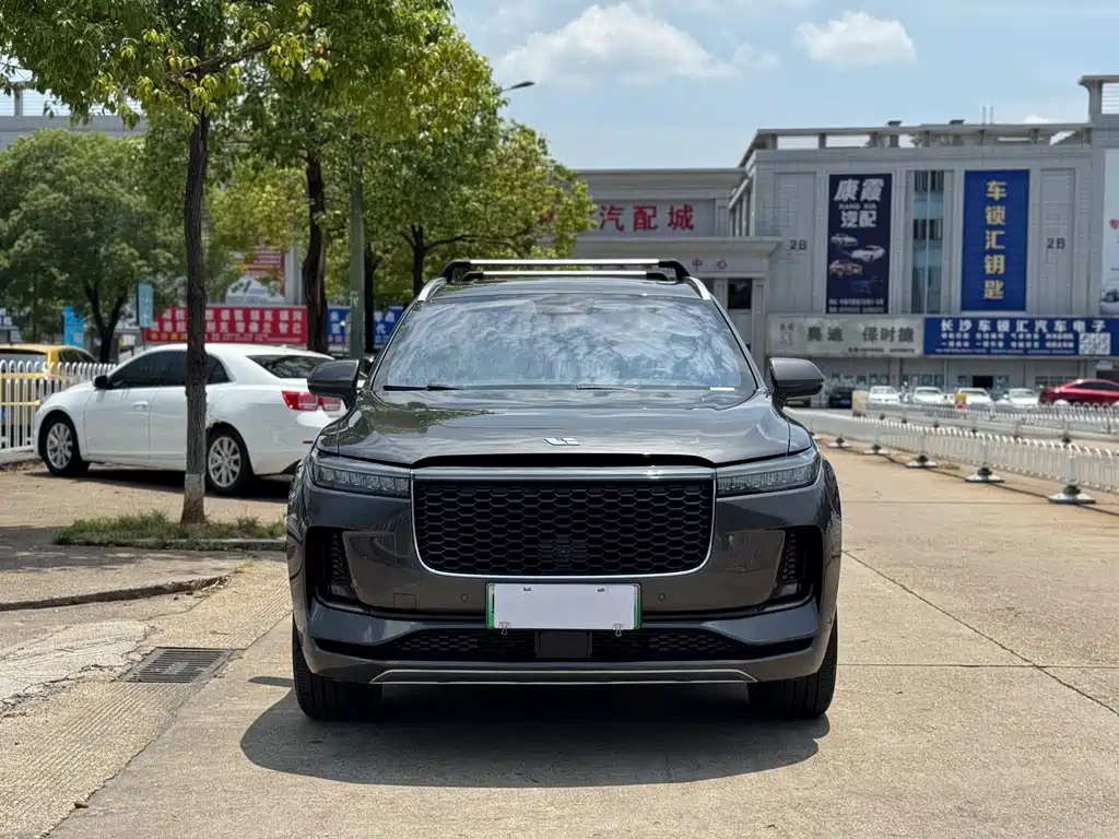 Ideal ONE 2021 extended range 6-seater version купить на сайте DeffCars