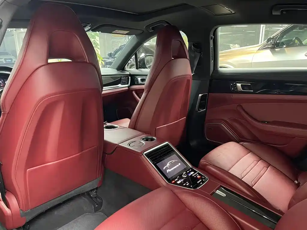 Panamera 2017 Panamera 4 Executive Extended Edition 3.0T купить на сайте DeffCars