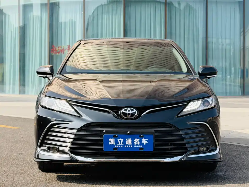 Camry 2023 2.5G Deluxe Edition купить на сайте DeffCars