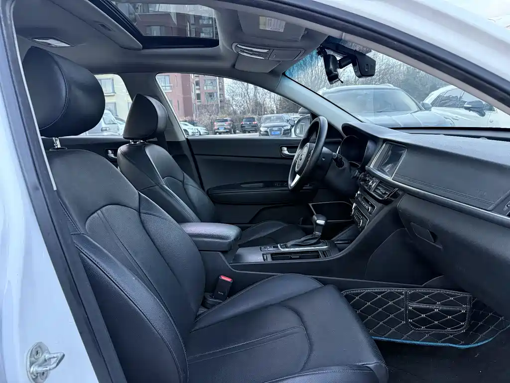 Kia K5 New Energy 2018 2.0L Smart Edition купить на сайте DeffCars