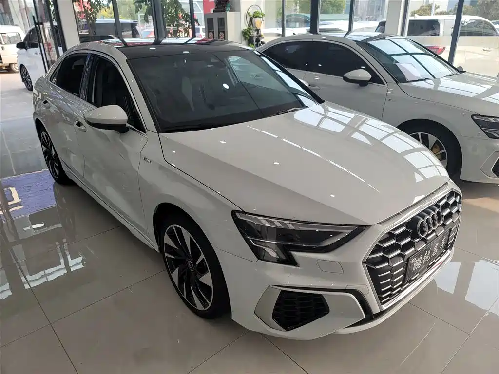 Audi A3 2024 A3L Limousine 35 TFSI Fashionable and Sporty купить на сайте DeffCars