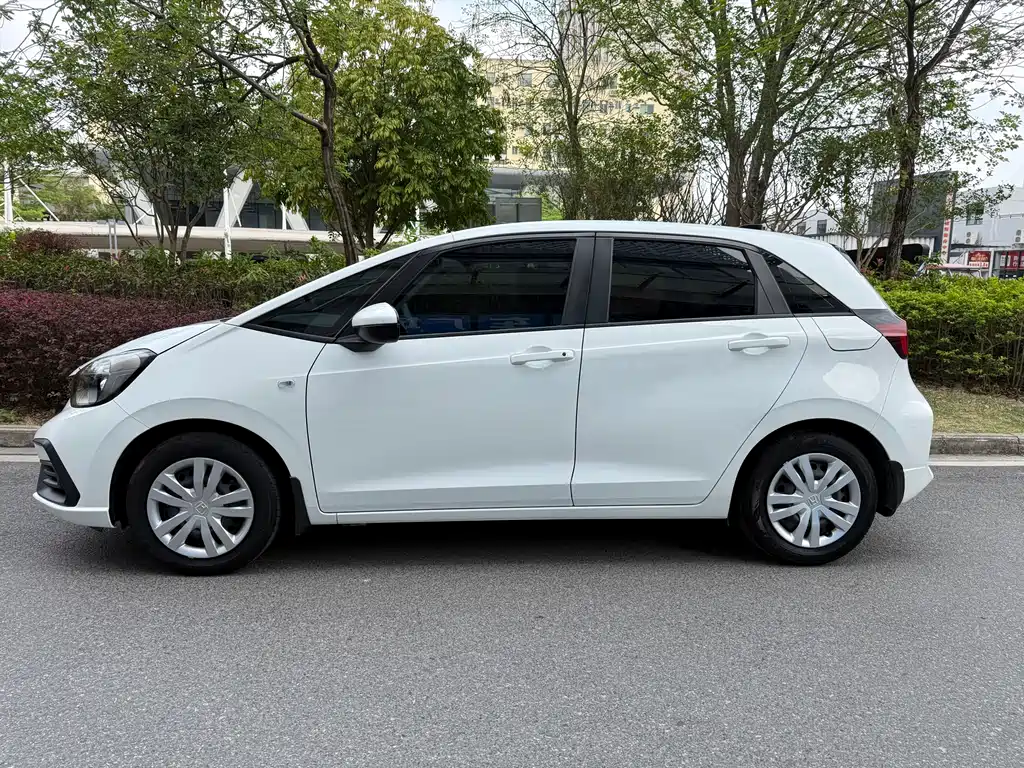 Fit 2023 1.5L CVT Trendy Edition купить на сайте DeffCars
