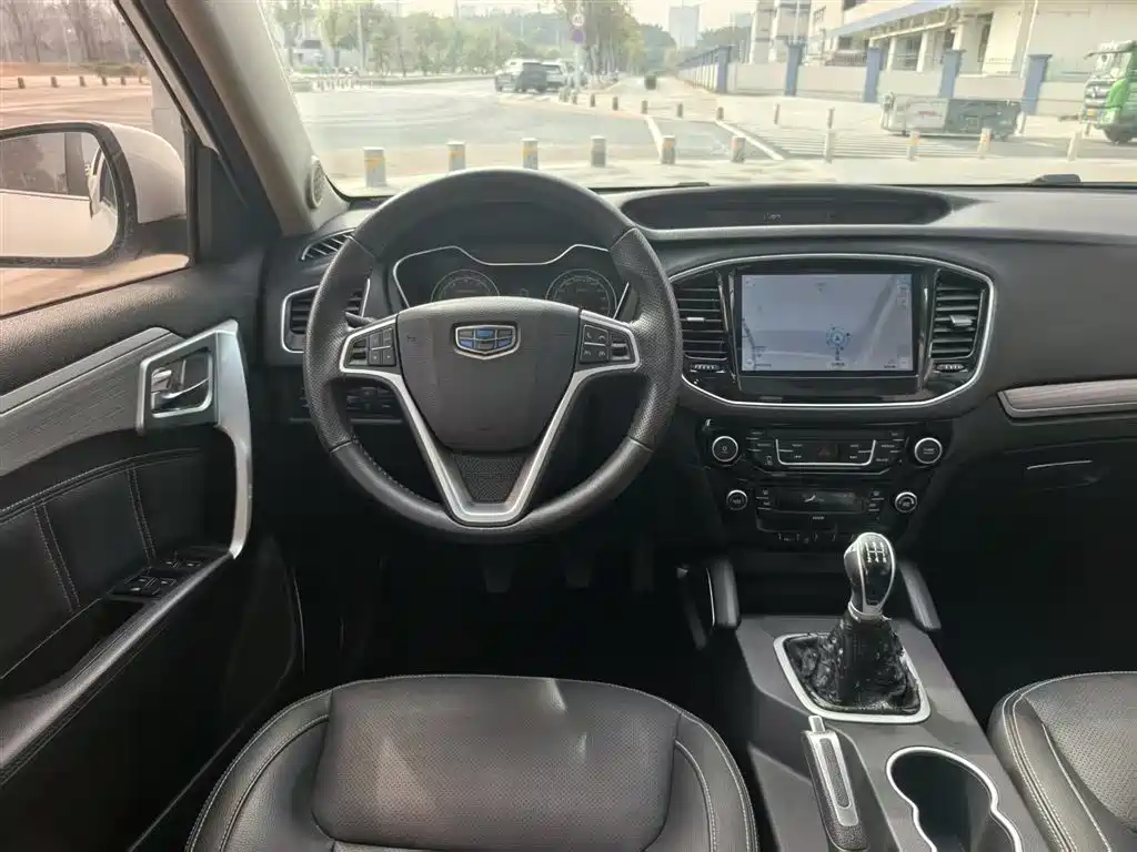 Vision X6 2016 1.8L manual luxury model купить на сайте DeffCars
