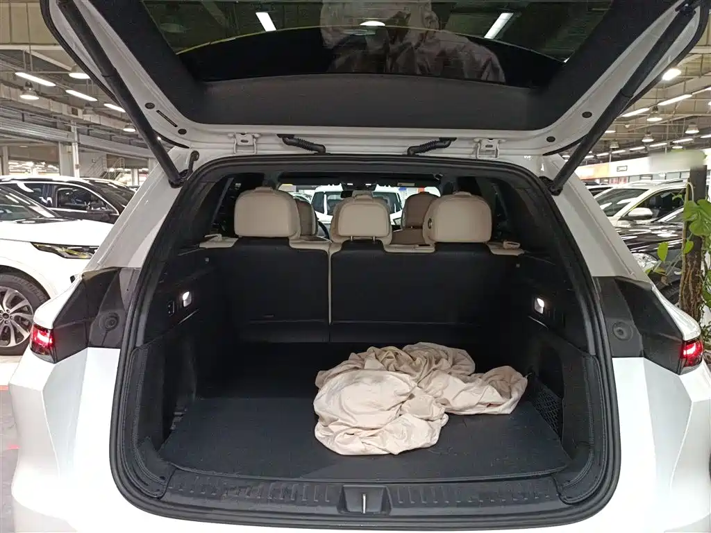 Ideal L6 2024 Pro купить на сайте DeffCars