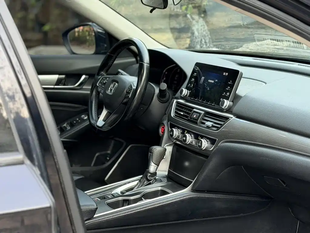 Accord 2021 260TURBO Luxury Starry Sky Limited Edition купить на сайте DeffCars