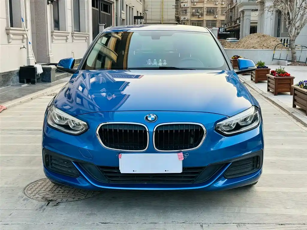 BMW 1 Series 2020 120i Fashion купить на сайте DeffCars