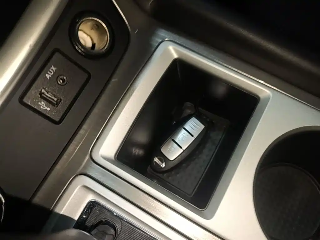 Loulan 2021 2.5L XE 2WD Elite Edition купить на сайте DeffCars