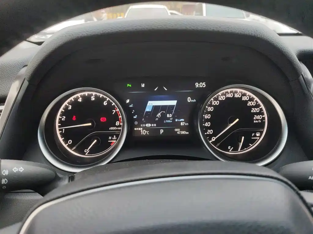 Camry 2021 2.0G Deluxe Edition купить на сайте DeffCars