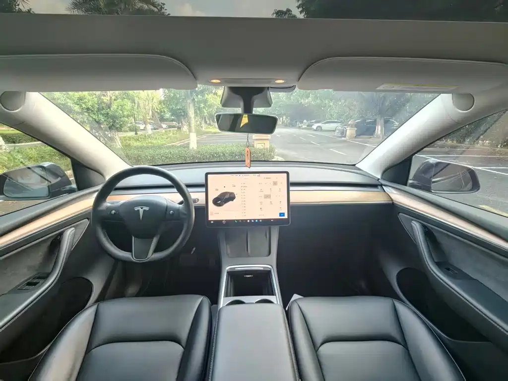 Model Y 2021 Long Range All-Wheel Drive Edition купить на сайте DeffCars