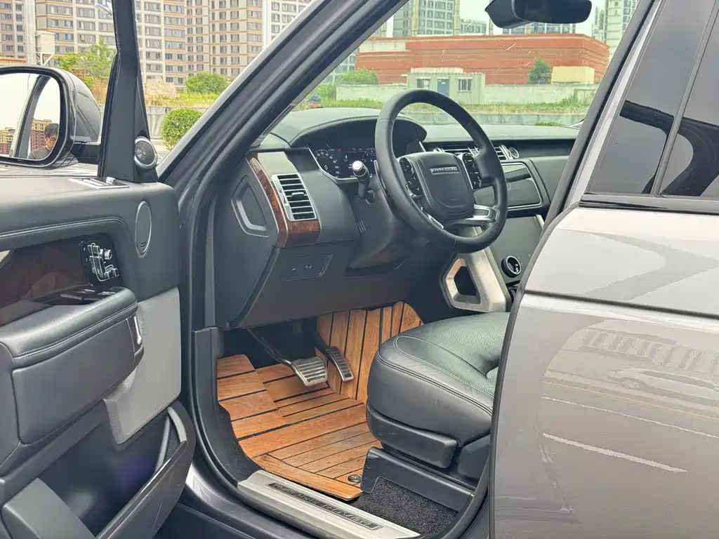 Range Rover 2020 3.0 L6 Legend Extended Edition купить на сайте DeffCars