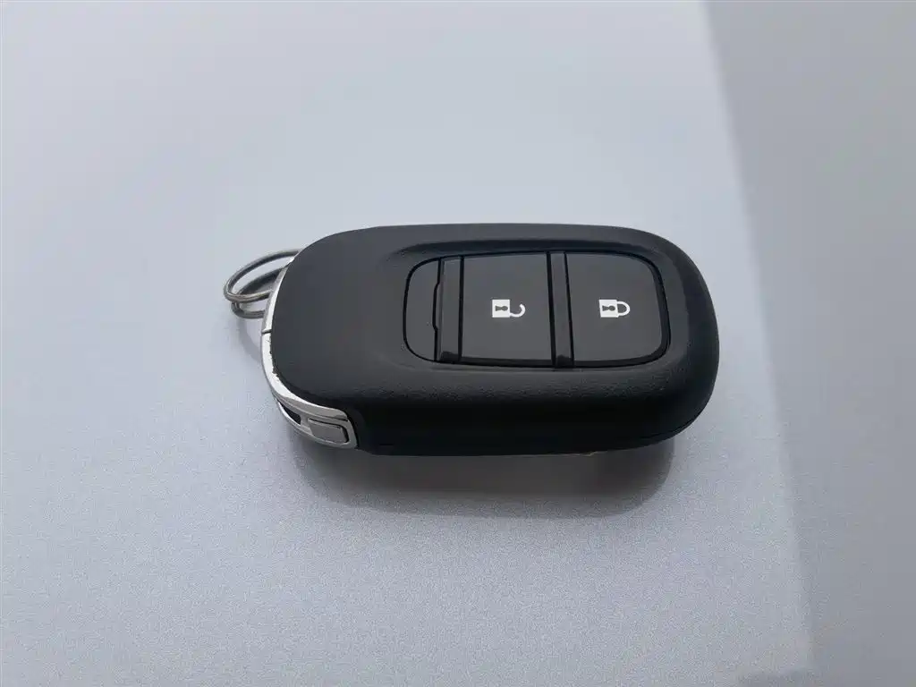Honda CR-V 2023 2.0L e:HEV two-wheel drive smart version купить на сайте DeffCars